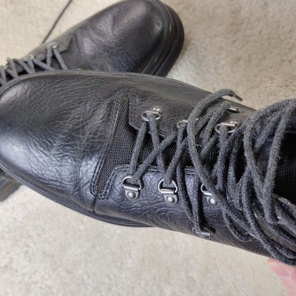 COPY - Calvin Klein black leather & gray felt ankle high top boots. Mint condit… - Picture 10 of 14